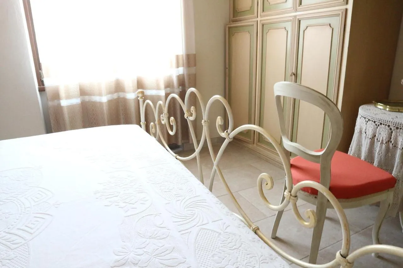 Frühstückspension B&B Casa Elena Room And Apartments With Parking Gargnano Italien